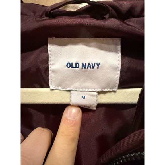 Old Navy Women’s Puffer Jacket with Fur Hood –Size Medium/Large-Purple - Picture 3 of 8